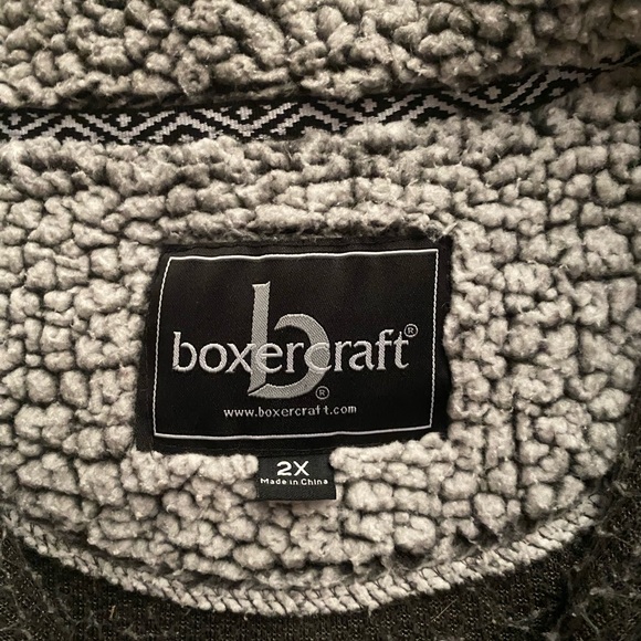 Fuzzy pullover - Picture 2 of 2